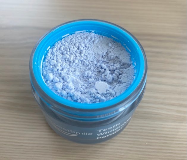 This product has a fine, powder texture