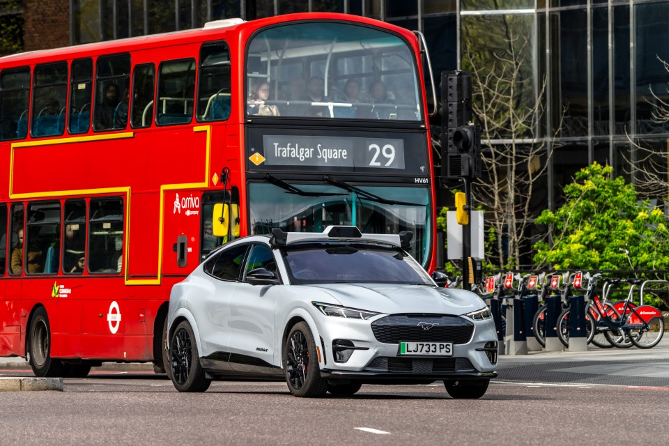 British driverless car firm Wayve has raised $1bn  in Europe’s biggest AI deal to date