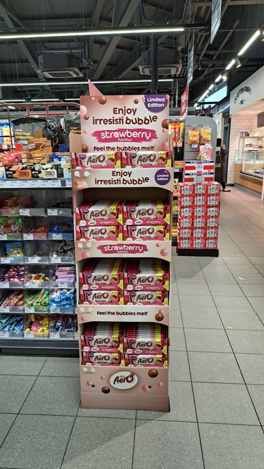 The limited edition Strawberry flavoured Aero bars sitting on Spars' shelves