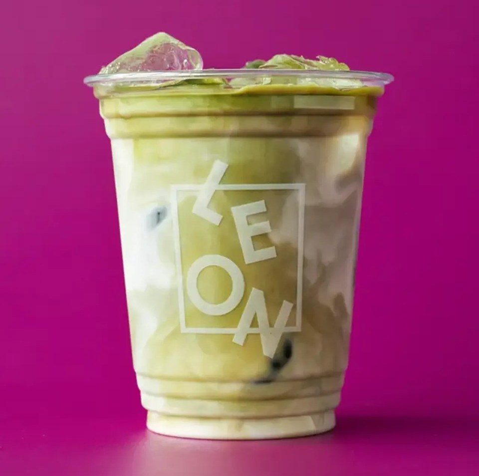 Iced matcha lattes are packed with nutrients and give your metabolism a kick