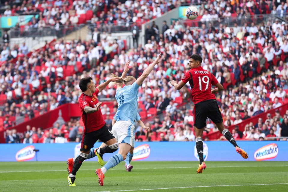 Erling Haaland wanted an early penalty after a nudge in the back