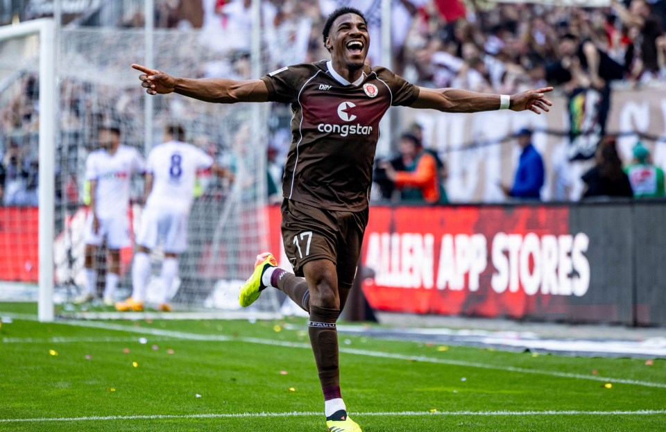 Dapo Afolayan scored twice to seal FC St. Pauli's place in the Bundesliga