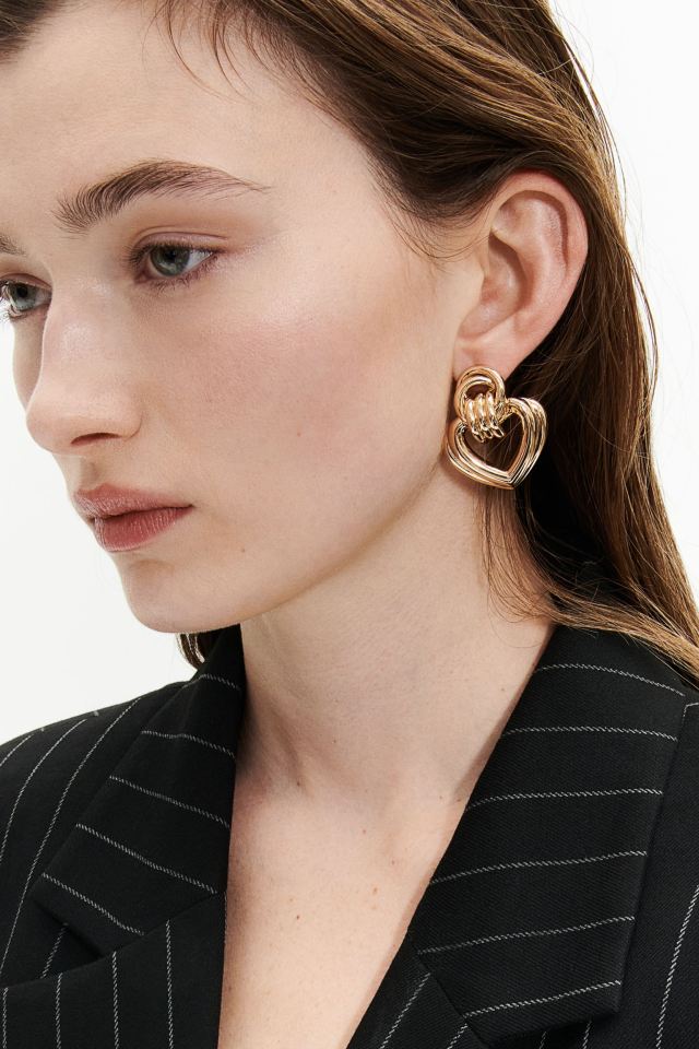 These gorgeous heart-shaped earrings retail for under £10 at H&M