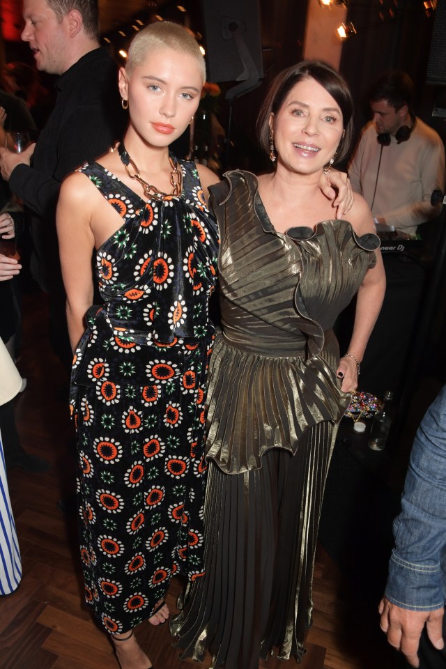 The model is seen hanging out with mum Sadie Frost