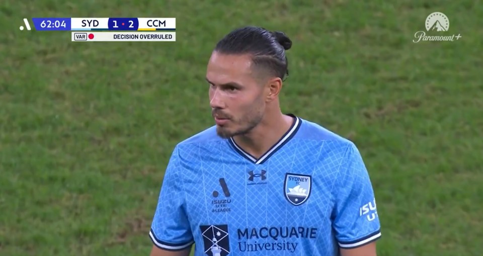 Jack Rodwell was the man sent off for Sydney