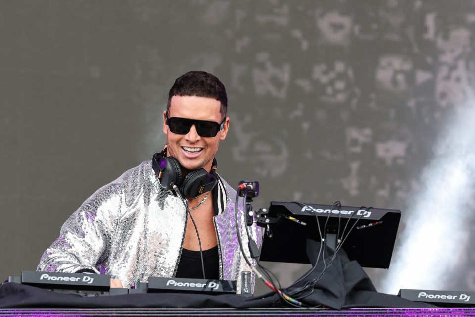 Joel Corry has taken time out of his hectic schedule to DJ for Scott Mills