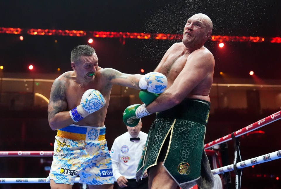 Oleksandr Usyk beat Tyson Fury on points