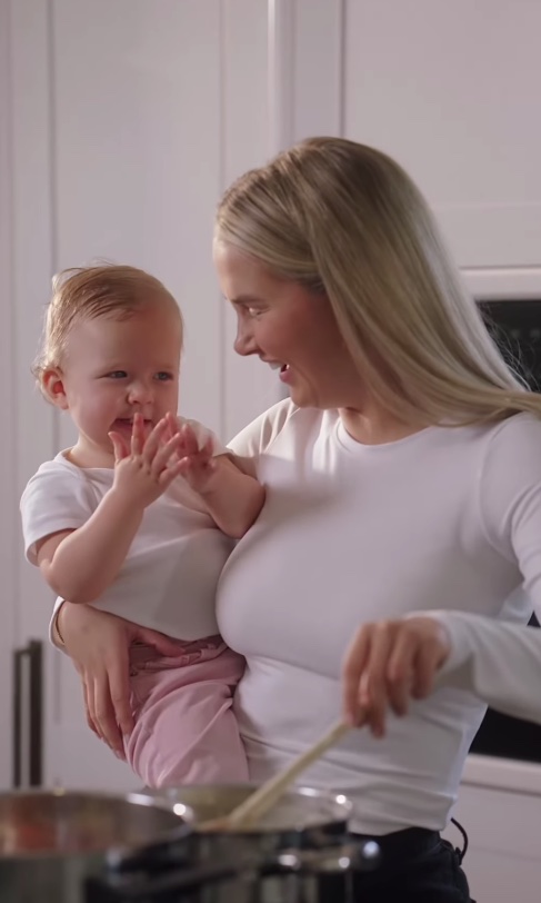 She makes a roast dinner with daughter Bambi in a new video