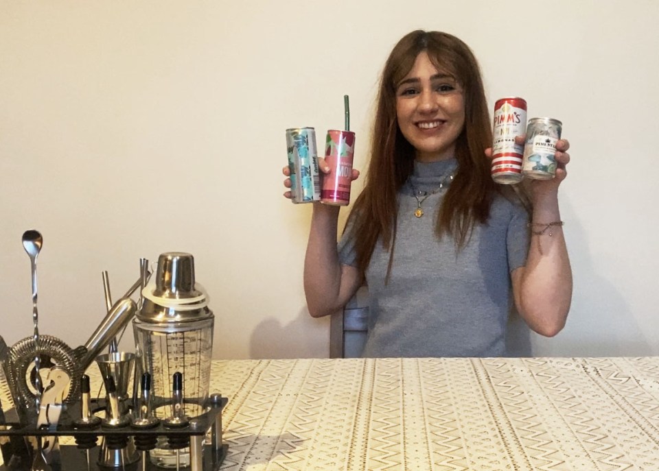 Fabulous reporter, Leanne Hall, went on the hunt to find the best tinned cocktails