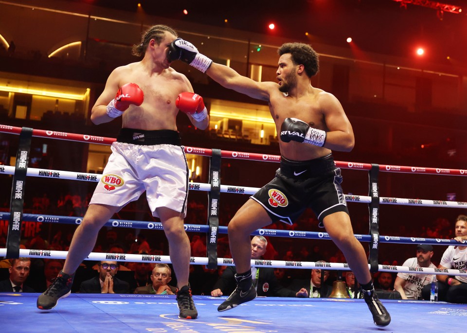 Moses Itauma beat Ilja Mezencev in Saudi Arabia