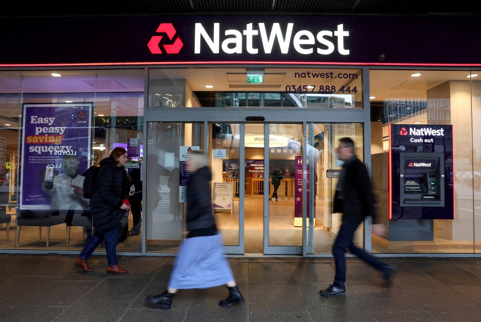 Plans are being considered to lift stamp duty on Natwest shares to make its sale to ordinary Brits more attractive