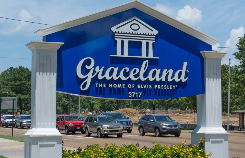 The sign for Graceland, Elvis Presley Boulevard, Memphis, Tennessee