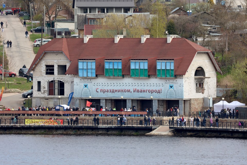 Russians gathered to watch Victory Day celebrations