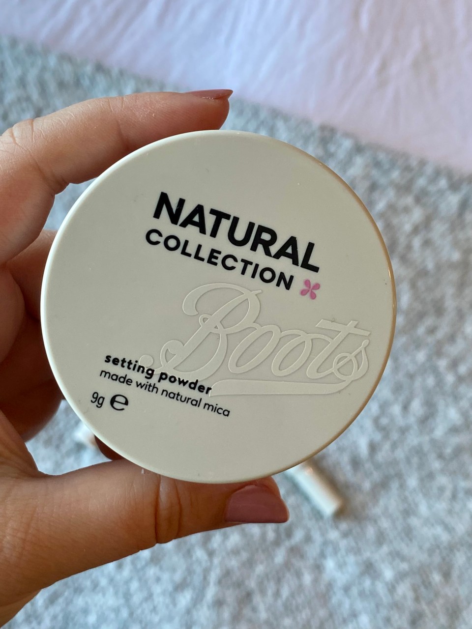 Natural Collection Setting Powder is the best budget powder I've ever tried