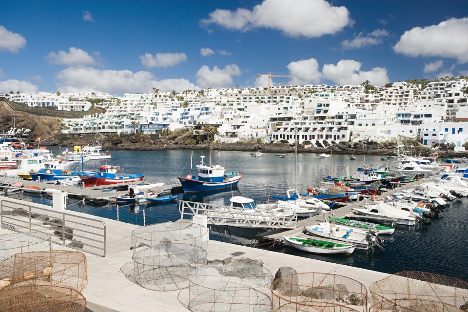 The kidnapper tried to snatch the baby from her grandma's arms in Lanzarote