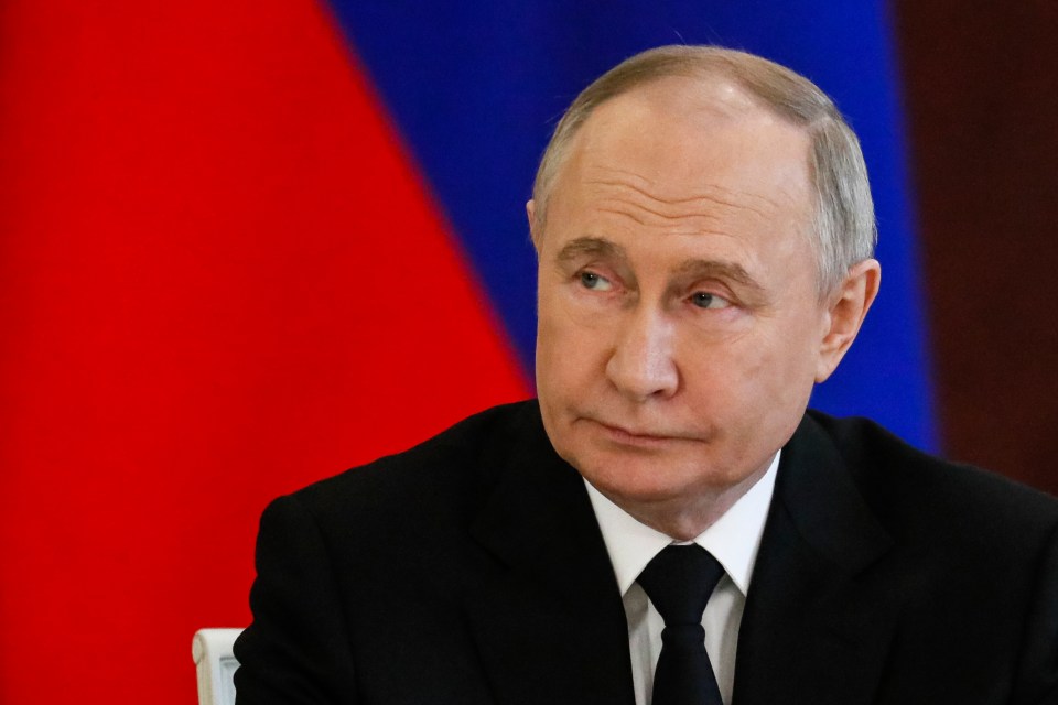 Putin is ready to call a ceasefire if the West and Kyiv meet his demands, according to sources