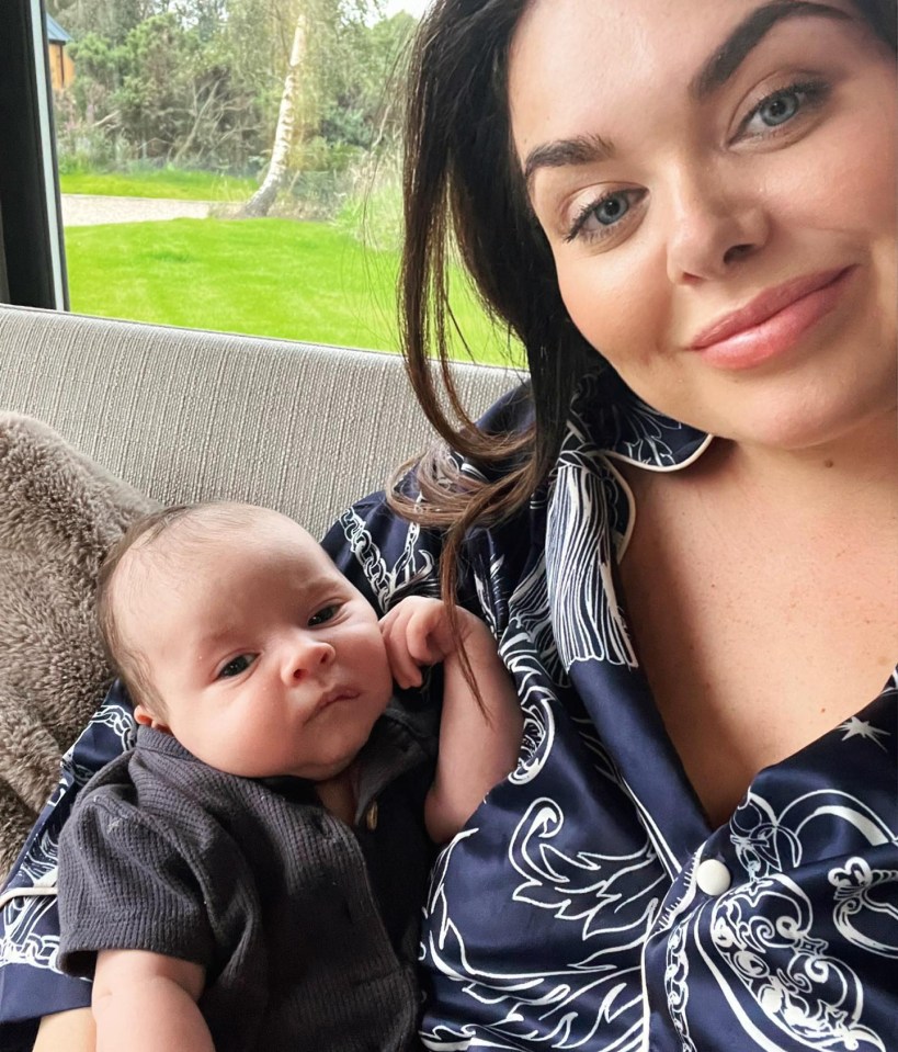 Scarlett Moffatt has been issued an urgent warning by concerned fans