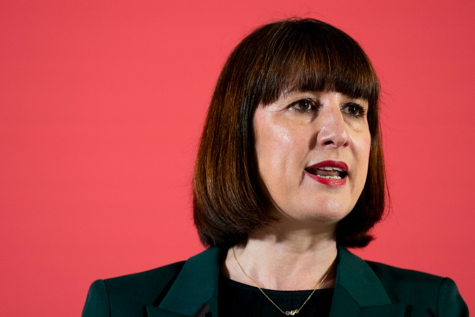 Shadow Chancellor Rachel Reeves says government is "gaslighting" the public over state of the economy