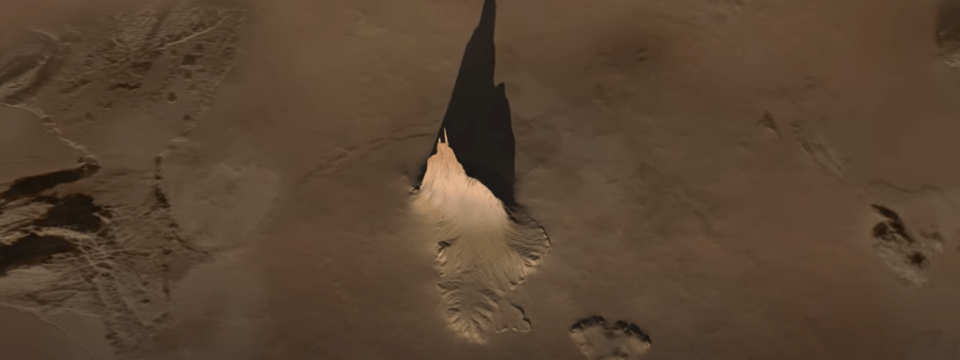 Nicknamed "Steeple Mountain" by the Juno science team, the landmark is between 3 and 4.3 miles (5 and 7 kilometers) high