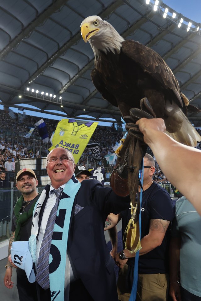 Sven-Goran Eriksson made a triumphant return to former club Lazio — under the eye of their eagle mascot