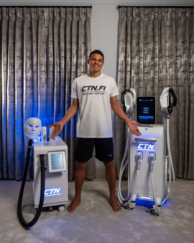 Silva is a firm believer in using hi-tech oxygen machines