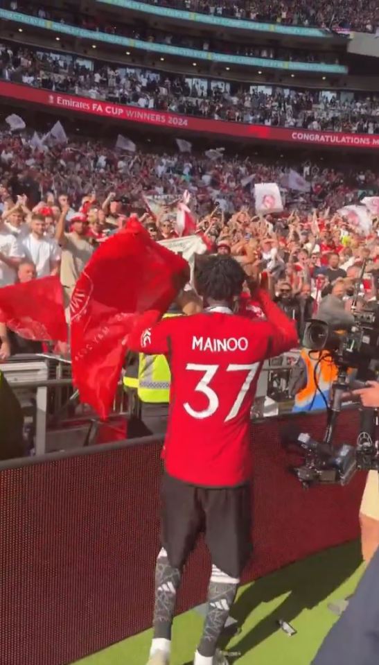 The teenager midfielder asked a fan to give him their bucket hat to wear