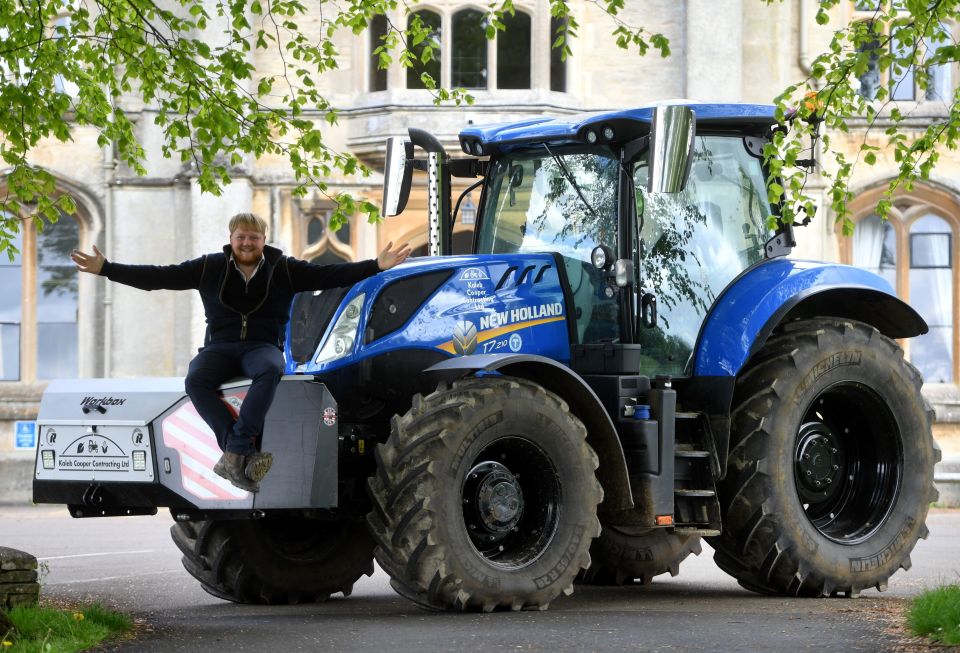 Kaleb is Jeremy's right hand man on the 1,000-acre Cotswolds farm