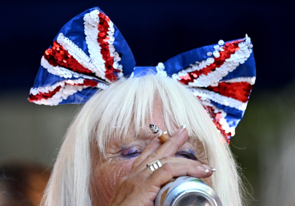 Fans don't seem to want to stop the booze ahead of England v Serbia