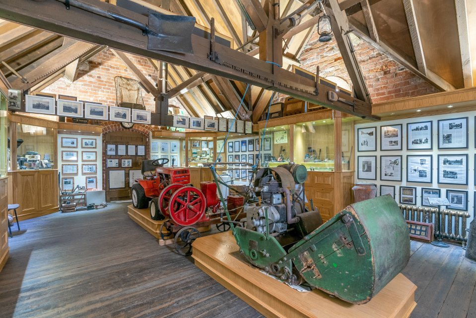 Ludstone Hall also comes with a museum about the estate and about the history of Poundland