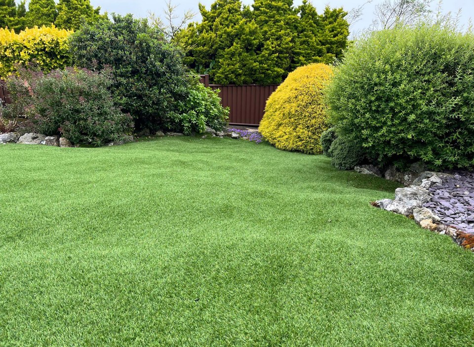 It is considered good practice for an artificial lawn to have a membrane laid underneath