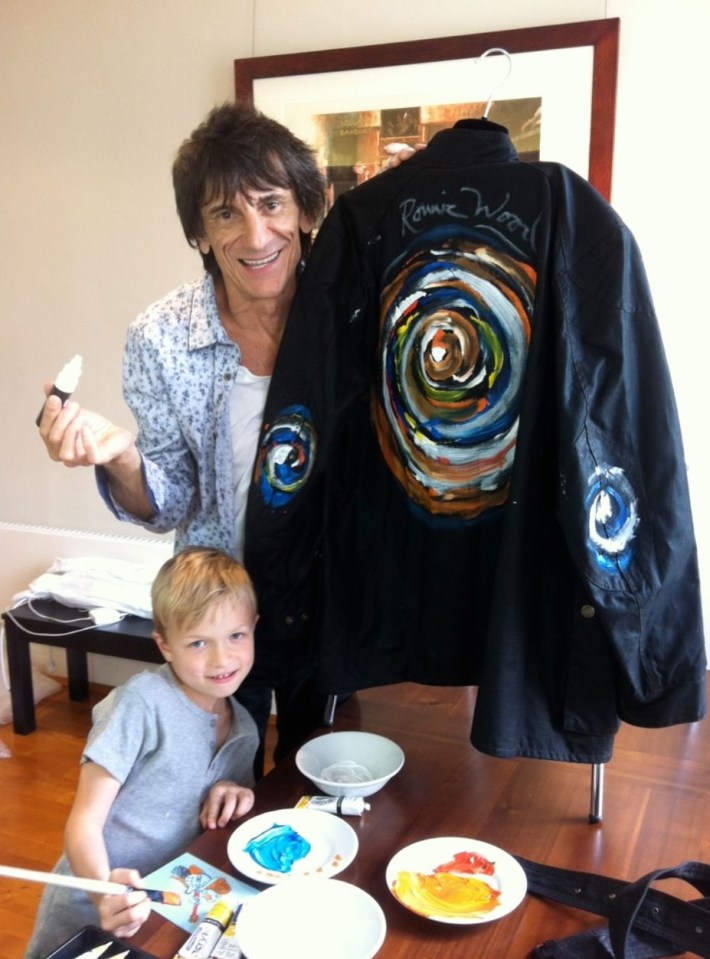 Ronnie Wood shows off his art skills to grandson Leo