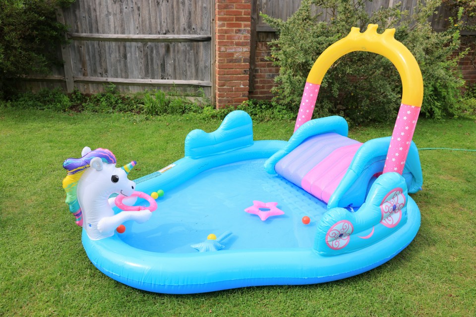 Paddling Pool test with Lynsey Hope, photographed by Oliver Dixon for Sun Features - 4th June 2024..Photo shows: Bestway Magical Unicorn Pool