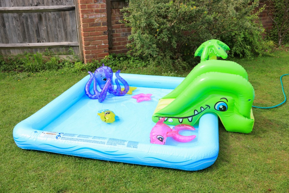 Paddling Pool test with Lynsey Hope, photographed by Oliver Dixon for Sun Features - 4th June 2024..Photo shows: Bestway Fantastic Aquarium Play Center