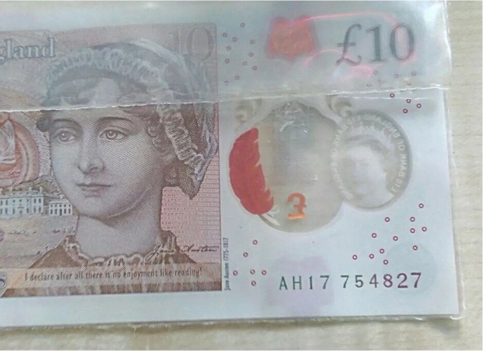 NOTED! Exact series of numbers which makes your £10 note worth £3,600 if you spot them fast - signs to look out for
 eBay user cwri2820