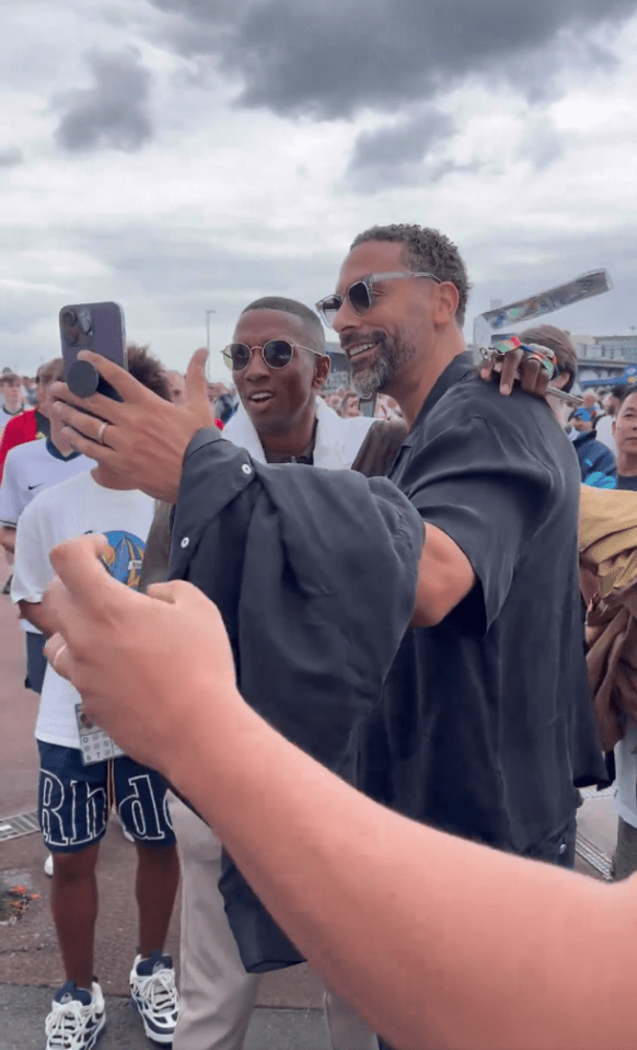 Rio grabbed his ex team-mate and pulled him in for a selfie