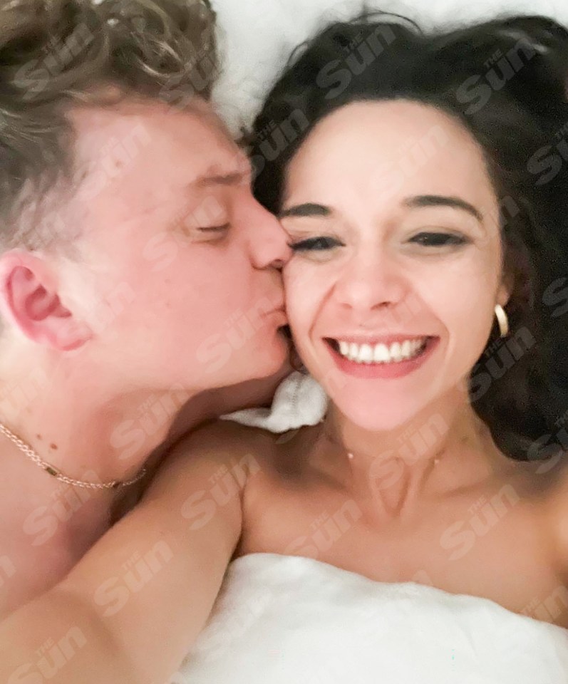 Conor and Charlotte took a selfie following their night together