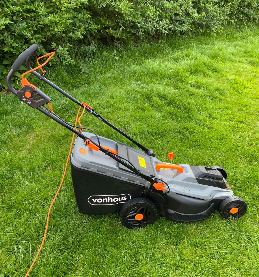 Vonhaus 1800W Electric Lawn Mower