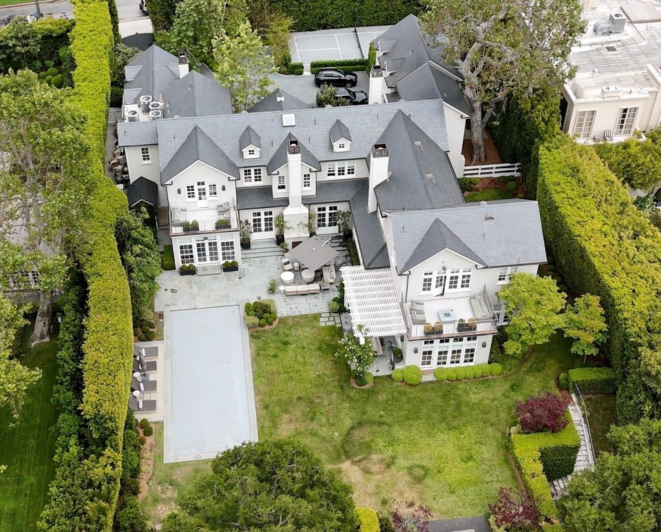 Ben has reportedly moved out of the couple's $12million mansion and into a £78,000-a-month rental property seen above