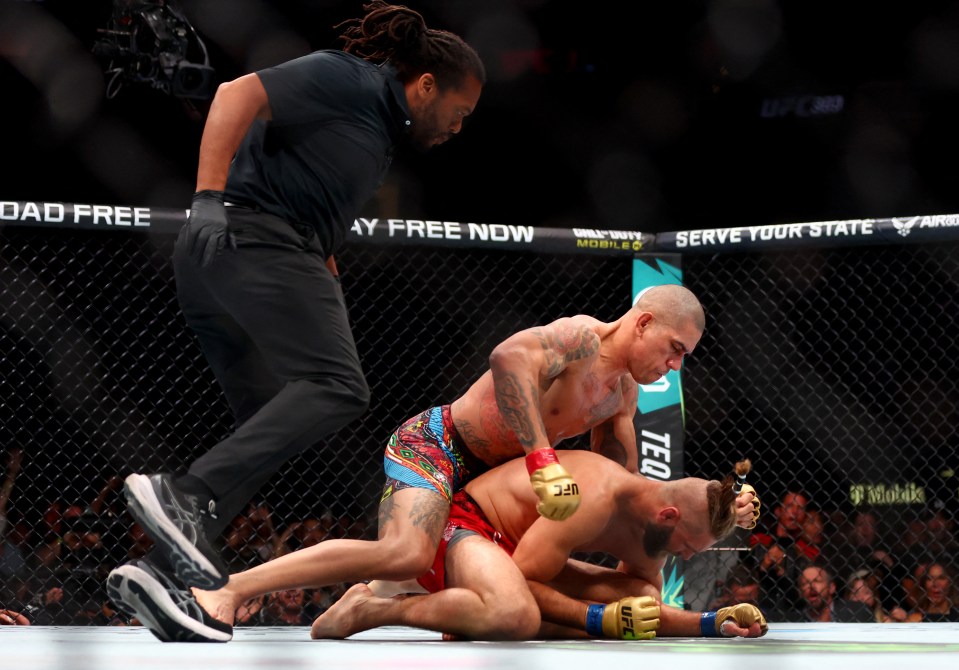 Herb Dean's stoppage of the fight was lambasted by fight fans