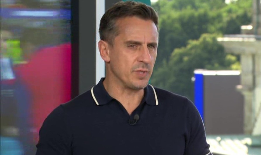 Gary Neville urged Southgate to pick a new partner for Declan Rice