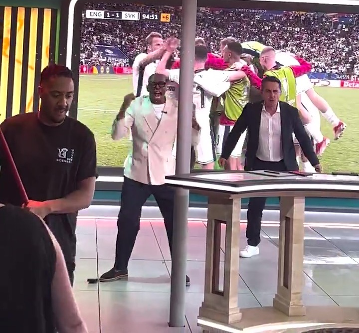 Ian Wright and Gary Neville loved Jude Bellingham's goal against Slovakia