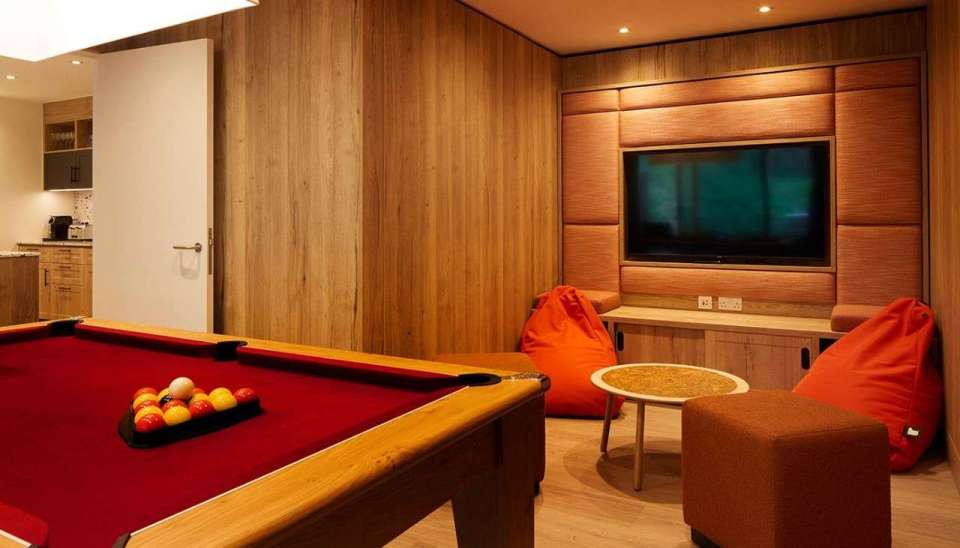 Some lodges even have gaming rooms