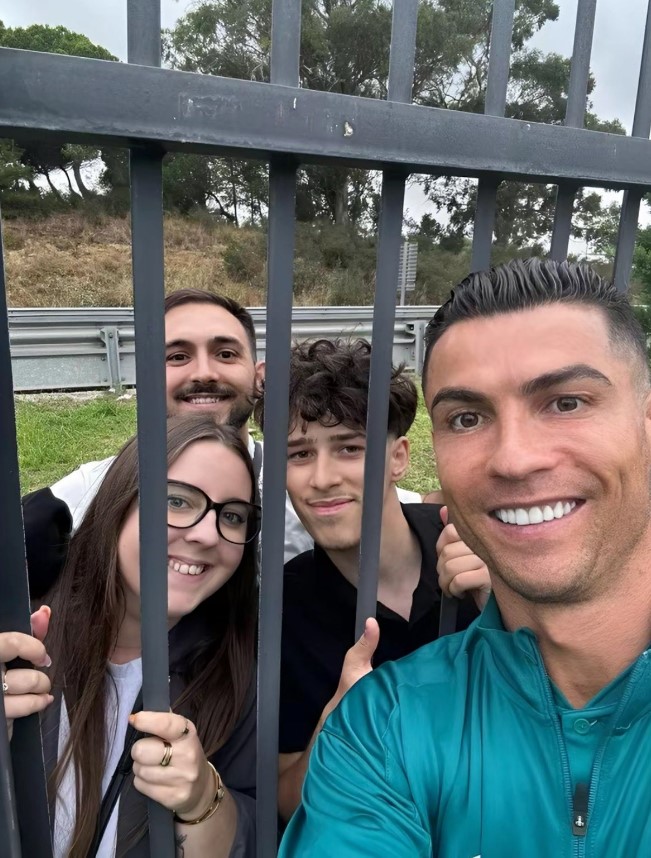 The Real Madrid legend took the photo through a metal fence