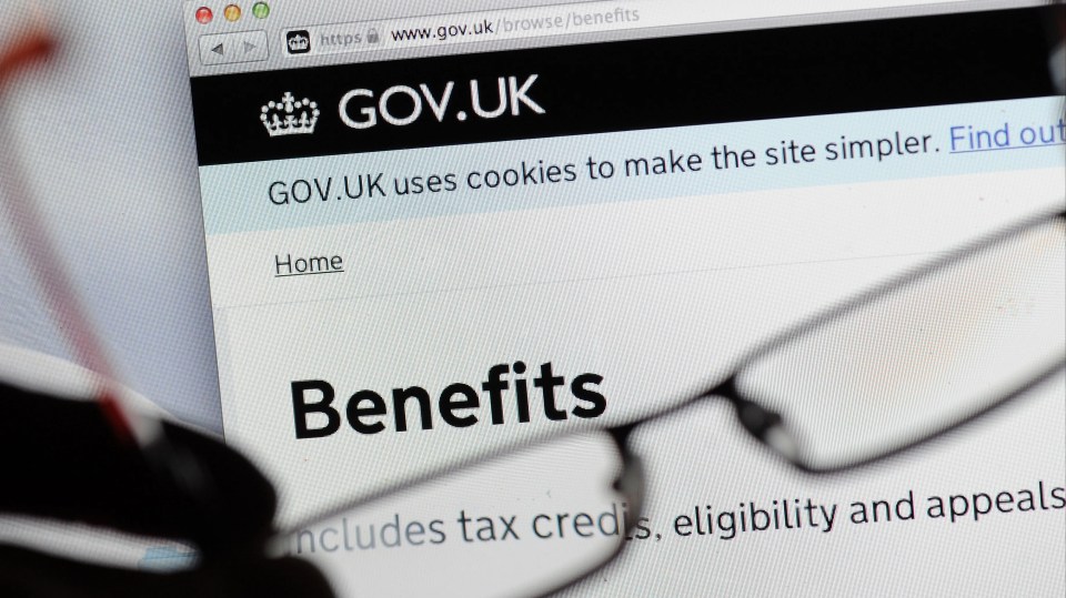 The maximum you can receive from the government benefit is £184.30 a week.