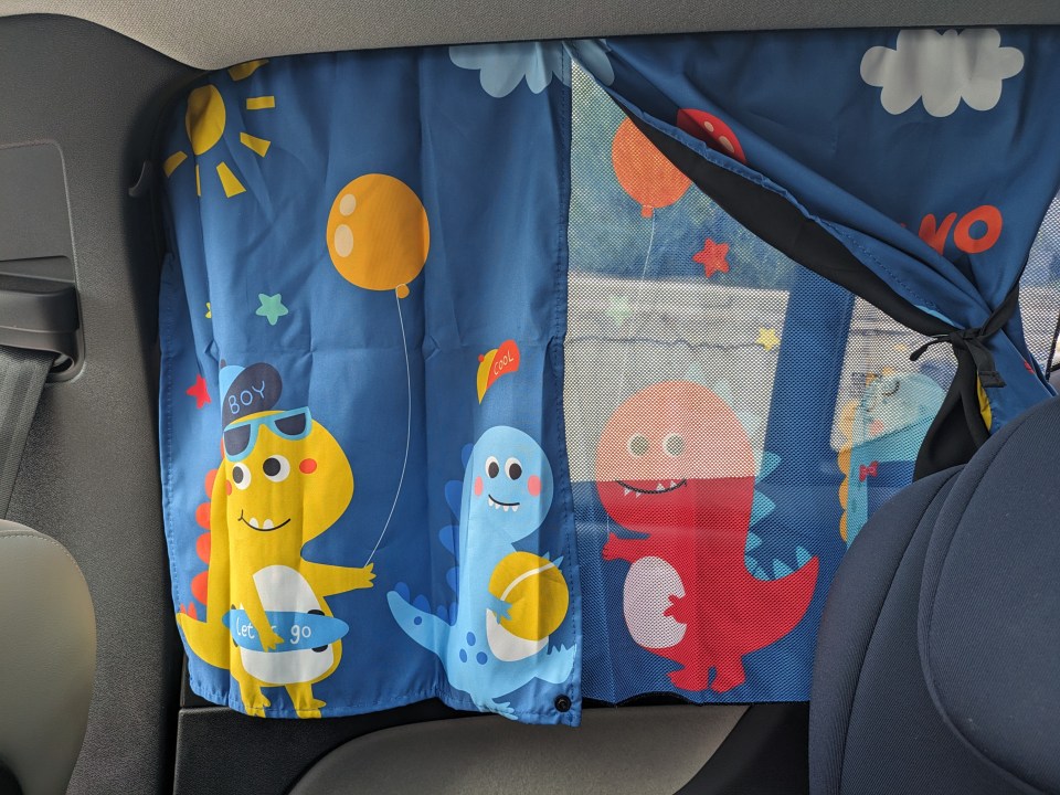 DIZA100 Double-layer Car Sun Shades