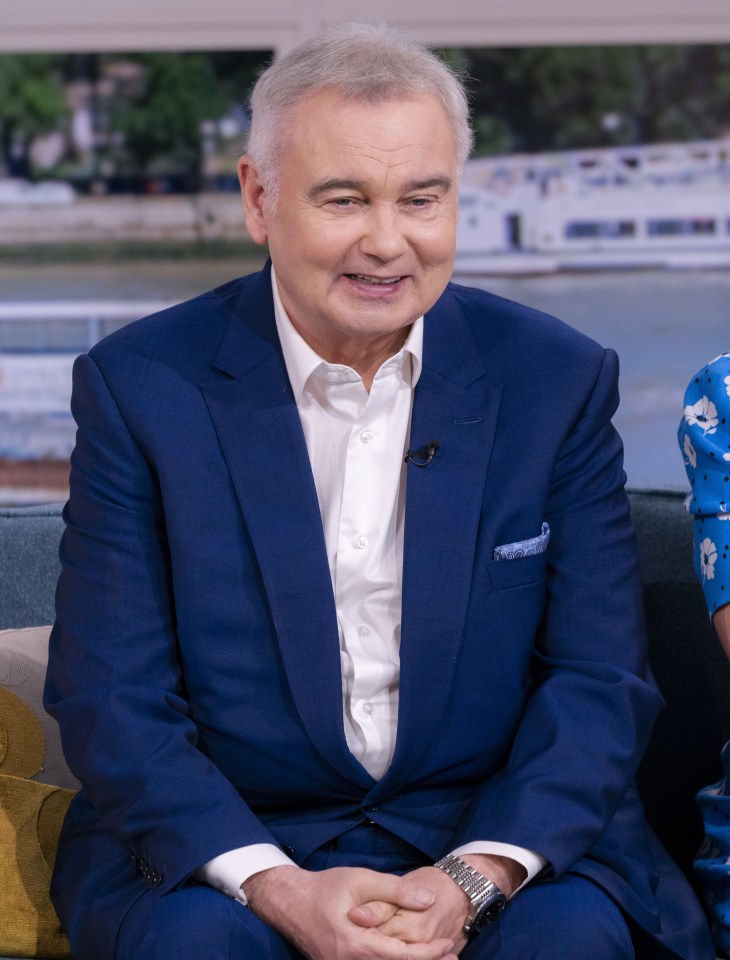 Ruth Langsford's pals have laughed at claims Eamonn Holmes is living alone solo in a flat