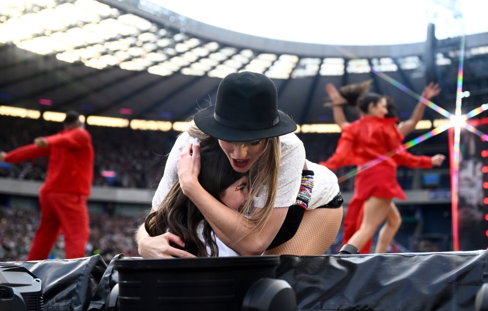 Swift embraced a crowd member at her Edinburgh gig