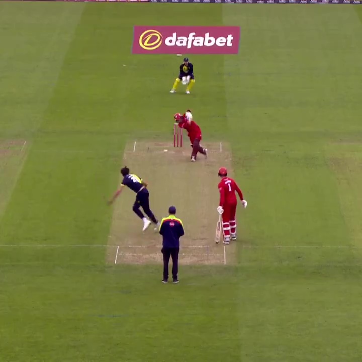 A Durham vs Lancashire clash saw an unbelievable catch