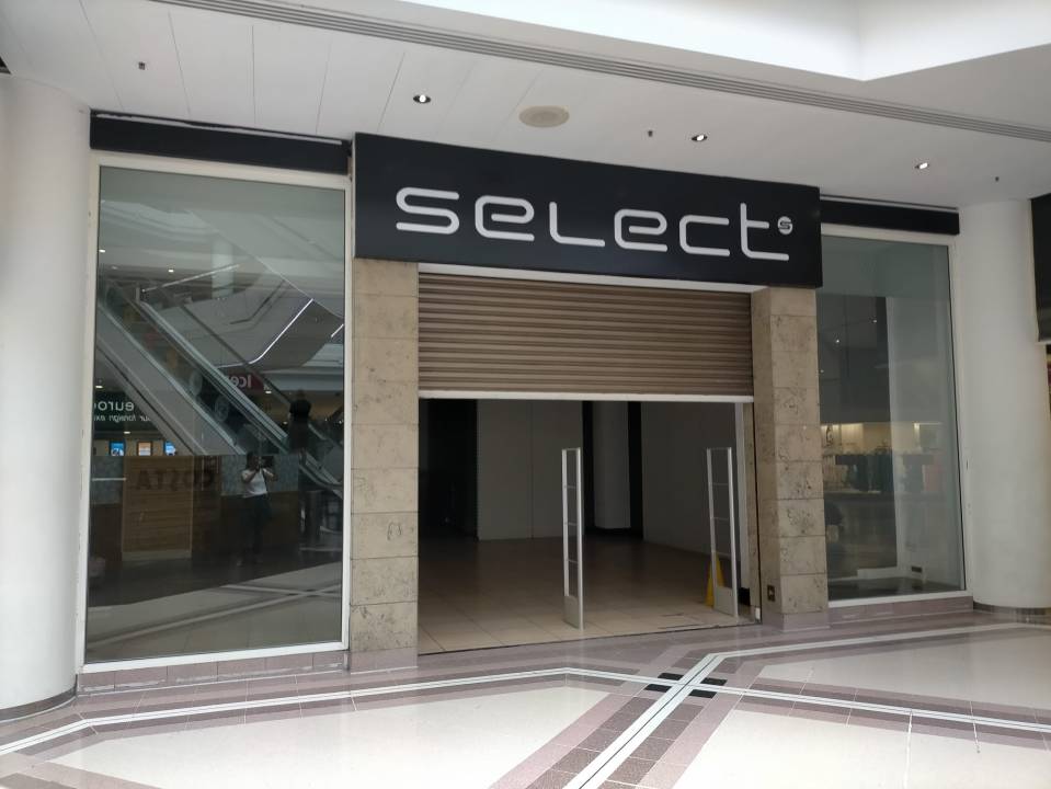 A major clothing retailer has shuttered a store in Coventry