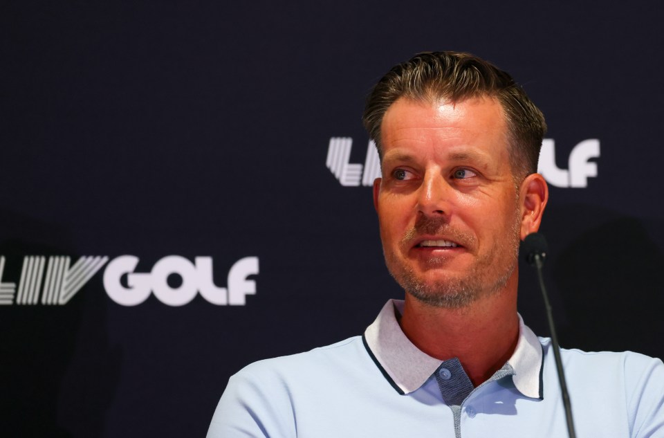 Poulter claimed Henrik Stenson's clubs were left behind too